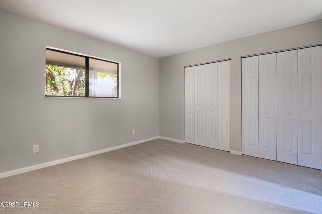 96 Mathews Dr Apt 186, Hilton Head Island, SC 29926