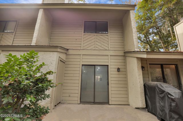 96 Mathews Dr Apt 186, Hilton Head Island, SC 29926