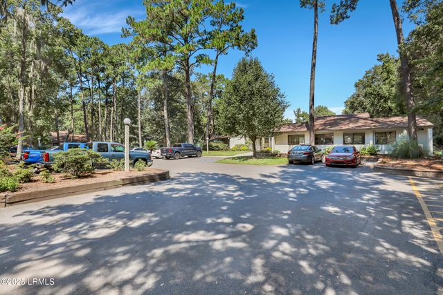 96 Mathews Dr Apt 186, Hilton Head Island, SC 29926