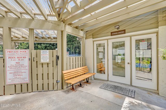 96 Mathews Dr Apt 186, Hilton Head Island, SC 29926