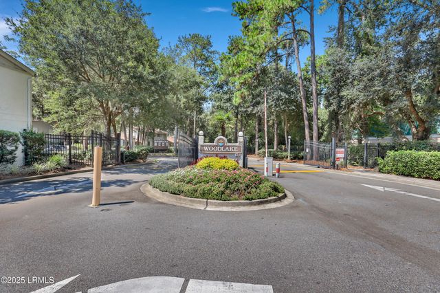 96 Mathews Dr Apt 186, Hilton Head Island, SC 29926