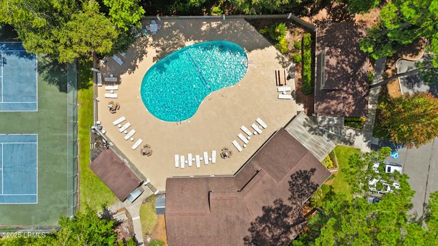 96 Mathews Dr Apt 186, Hilton Head Island, SC 29926