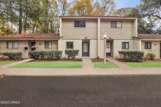 96 Mathews Dr Apt 186, Hilton Head Island, SC 29926