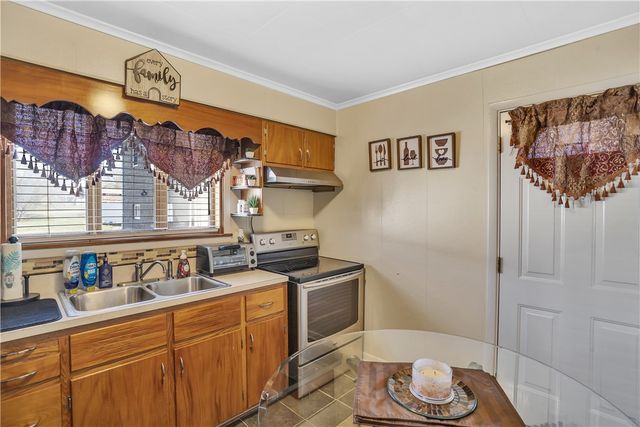 804 George, Scottdale, PA 15683