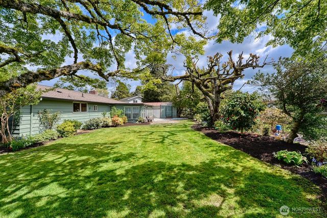 1724 Sunset Drive, Burlington, WA 98233