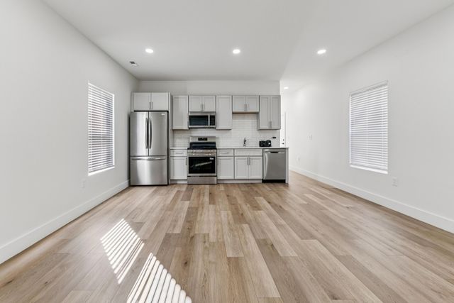 544 Seymour Avenue, Columbus, OH 43205