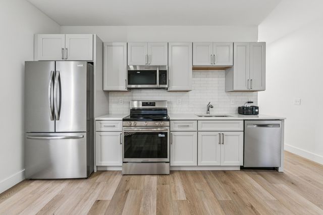 544 Seymour Avenue, Columbus, OH 43205