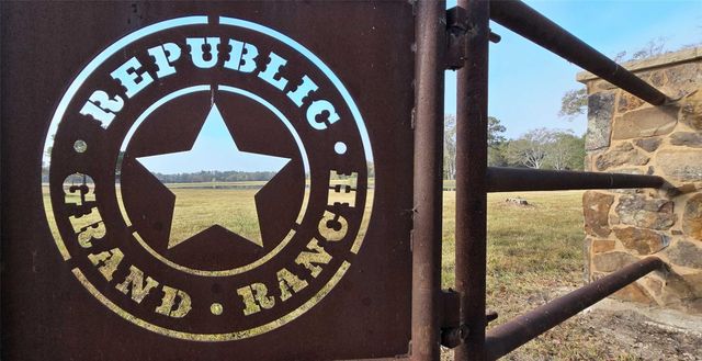 12856 Oak Barrel Road, Willis, TX 77378