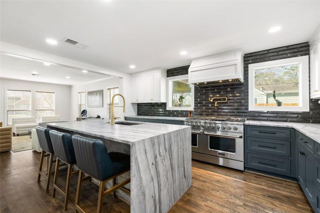516 W 30th Street, Houston, TX 77018