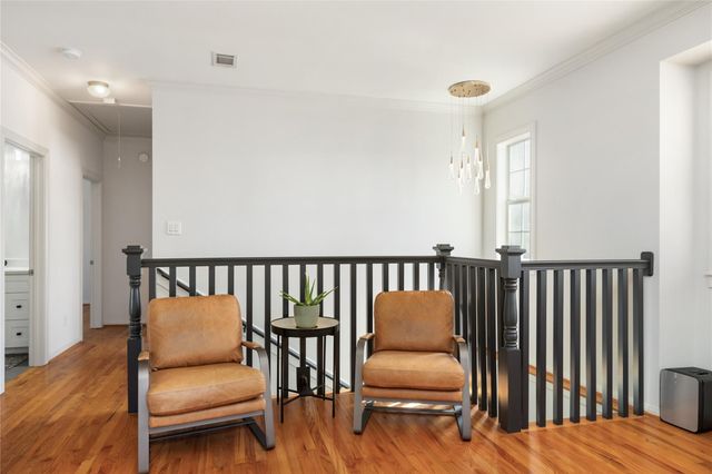 516 W 30th Street, Houston, TX 77018