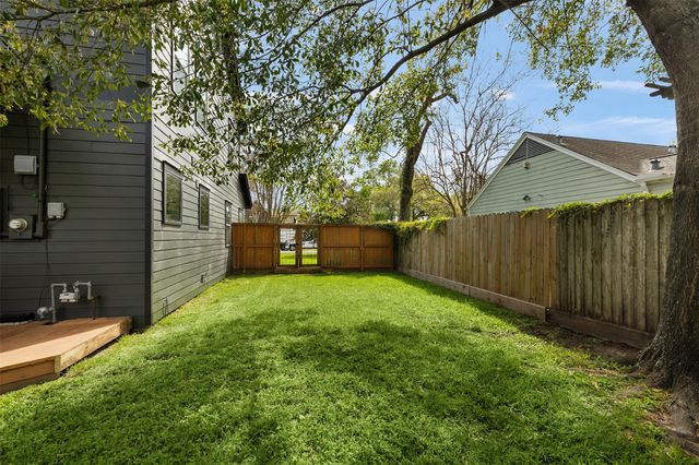 516 W 30th Street, Houston, TX 77018
