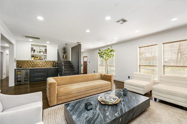 516 W 30th Street, Houston, TX 77018