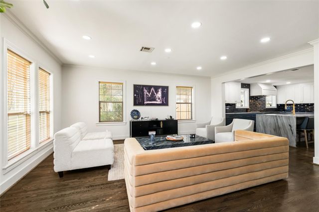 516 W 30th Street, Houston, TX 77018