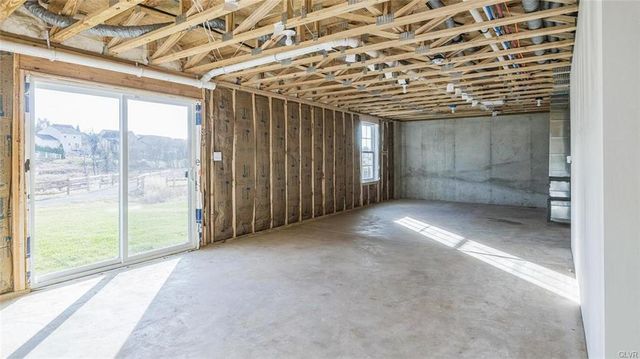 216 Winding Road, Forks Twp, PA 18040