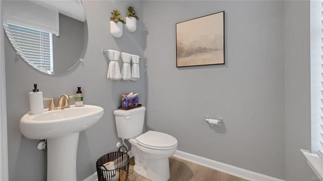 216 Winding Road, Forks Twp, PA 18040