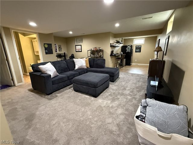 544 Country View, Northfield Center, OH 44067