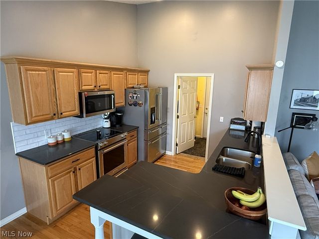 544 Country View, Northfield Center, OH 44067