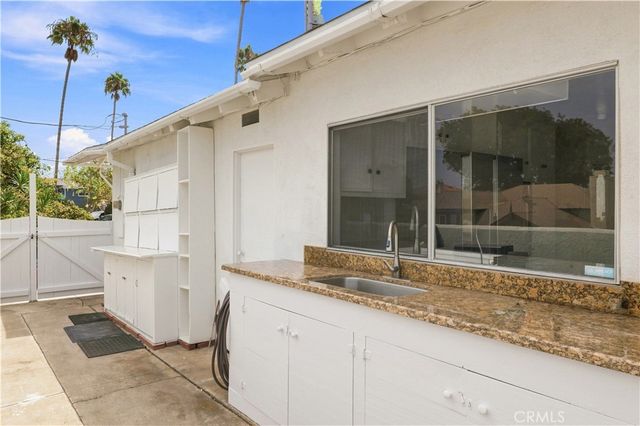 1913 Ripley Avenue, Redondo Beach, CA 90278