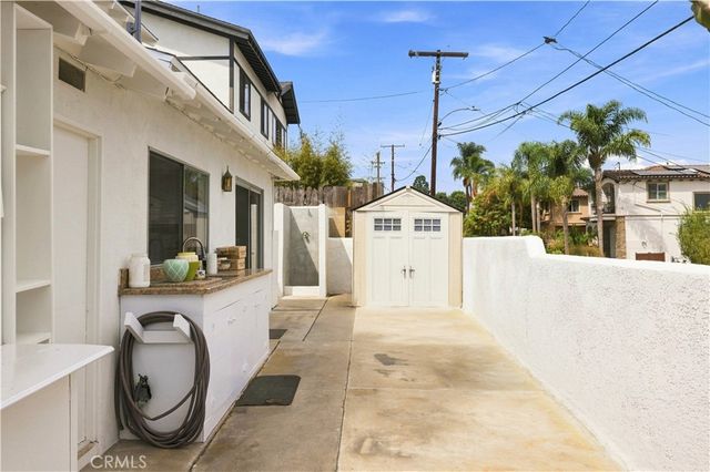 1913 Ripley Avenue, Redondo Beach, CA 90278