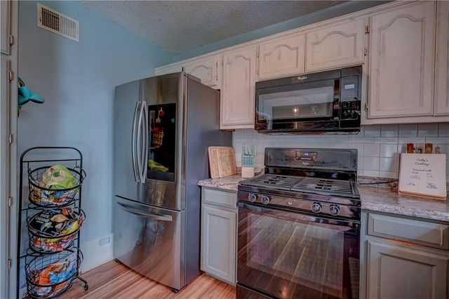 1708 N Lazy Branch Road, Independence, MO 64058