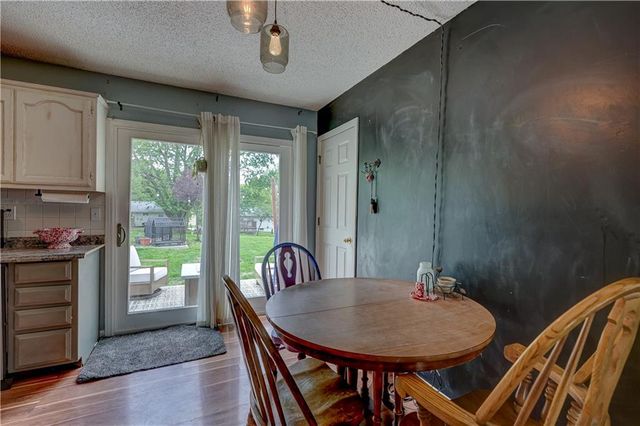 1708 N Lazy Branch Road, Independence, MO 64058