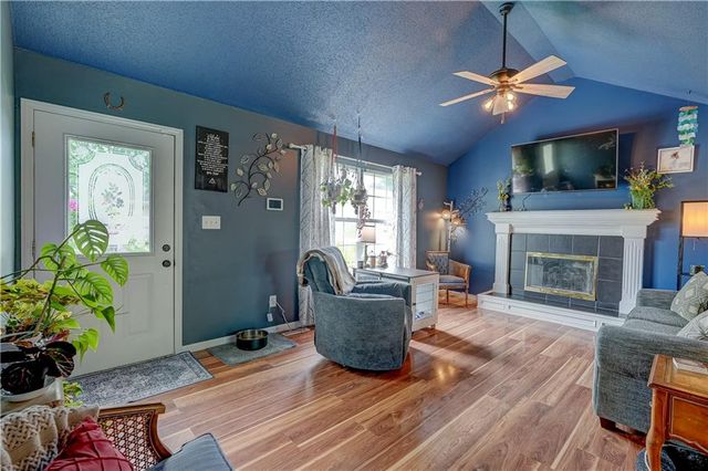 1708 N Lazy Branch Road, Independence, MO 64058