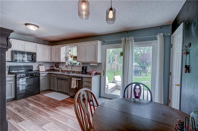 1708 N Lazy Branch Road, Independence, MO 64058