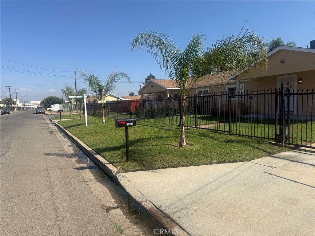 5875 5877 Challen Avenue, Riverside, CA 92503 — photo 4
