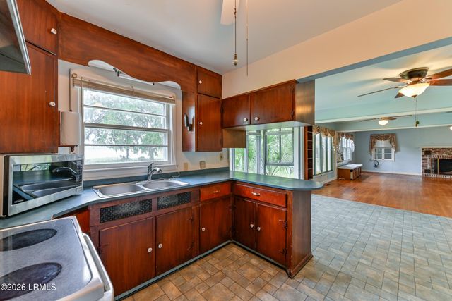 60 Yard Farm Road, St. Helena Island, SC 29920