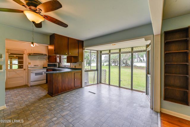 60 Yard Farm Road, St. Helena Island, SC 29920