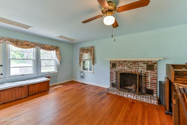 60 Yard Farm Road, St. Helena Island, SC 29920