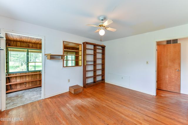 60 Yard Farm Road, St. Helena Island, SC 29920