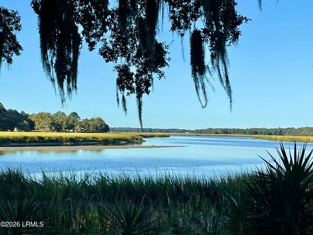 60 Yard Farm Road, St. Helena Island, SC 29920