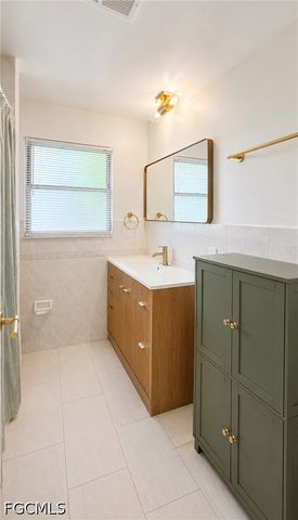 1634 Newport CT, Fort Myers, FL 33907