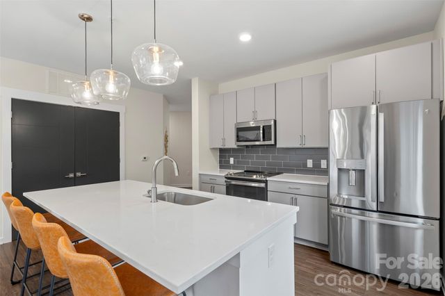 3630 N Davidson Street 2207, Charlotte, NC 28205