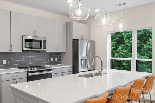 3630 N Davidson Street 2207, Charlotte, NC 28205