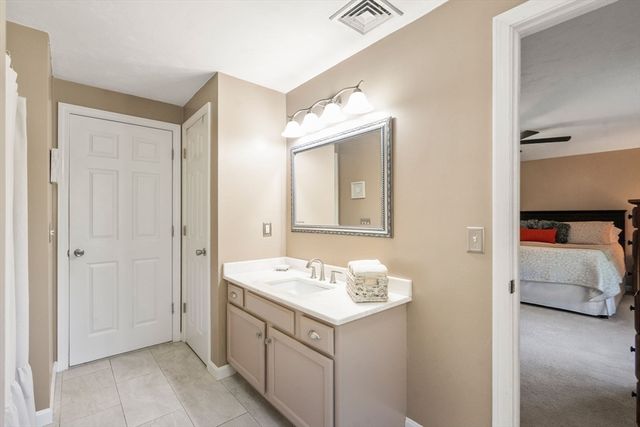 19 Squirrel Island Rd, Wareham, MA 02576