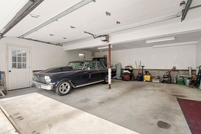 19 Squirrel Island Rd, Wareham, MA 02576