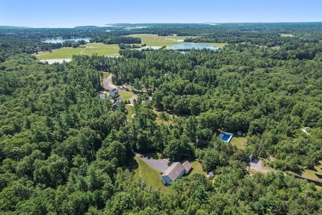 19 Squirrel Island Rd, Wareham, MA 02576