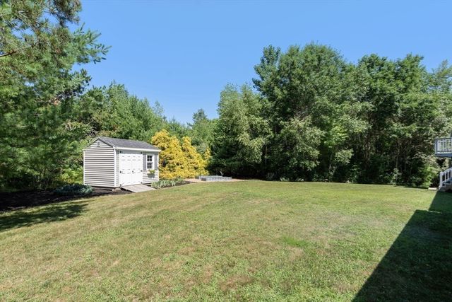 19 Squirrel Island Rd, Wareham, MA 02576