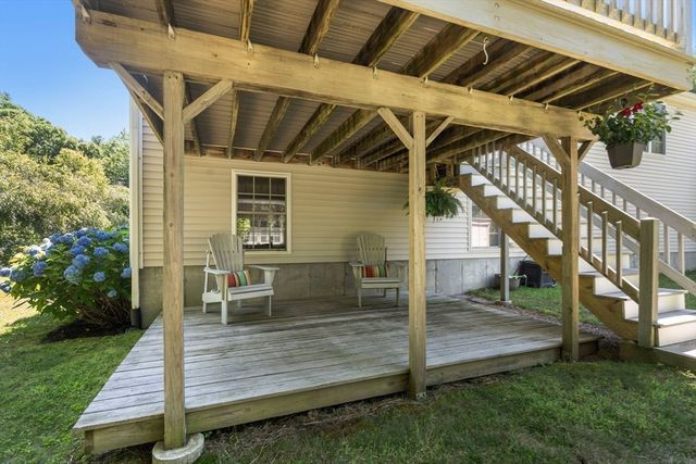 19 Squirrel Island Rd, Wareham, MA 02576