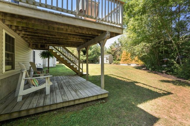 19 Squirrel Island Rd, Wareham, MA 02576