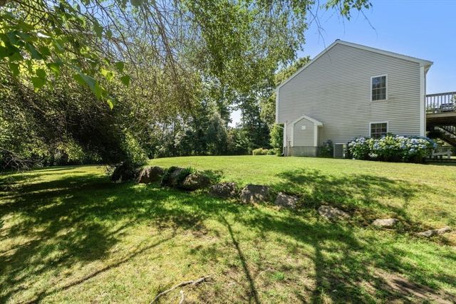 19 Squirrel Island Rd, Wareham, MA 02576