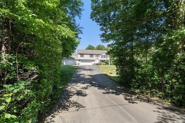19 Squirrel Island Rd, Wareham, MA 02576