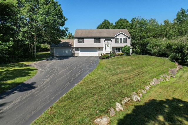 19 Squirrel Island Rd, Wareham, MA 02576