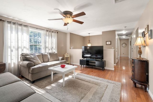 19 Squirrel Island Rd, Wareham, MA 02576