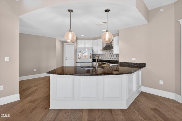 222 Glenwood Avenue 605, Raleigh, NC 27603