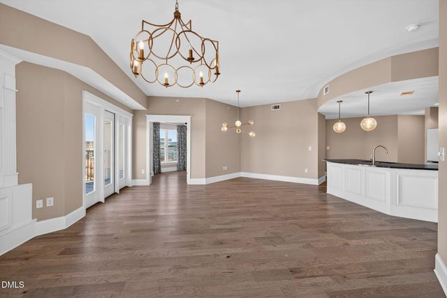 222 Glenwood Avenue 605, Raleigh, NC 27603