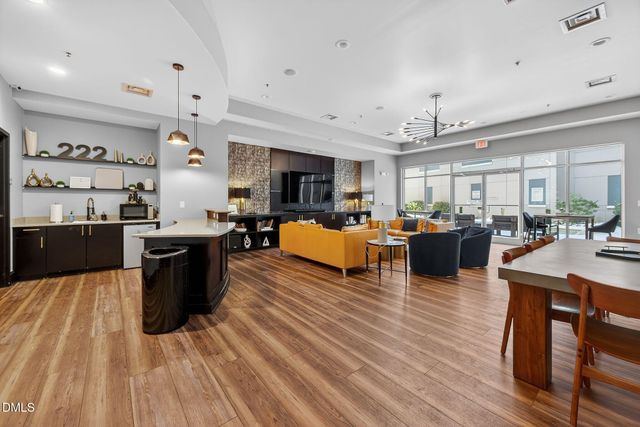 222 Glenwood Avenue 605, Raleigh, NC 27603