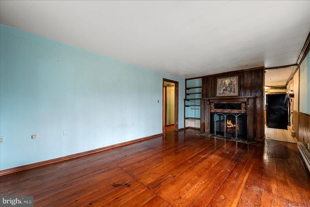 186 PINE CONE DR, Cross Junction, VA 22625